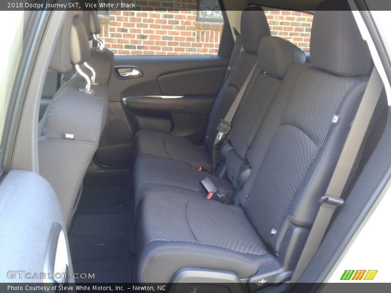 Vice White / Black 2018 Dodge Journey SXT