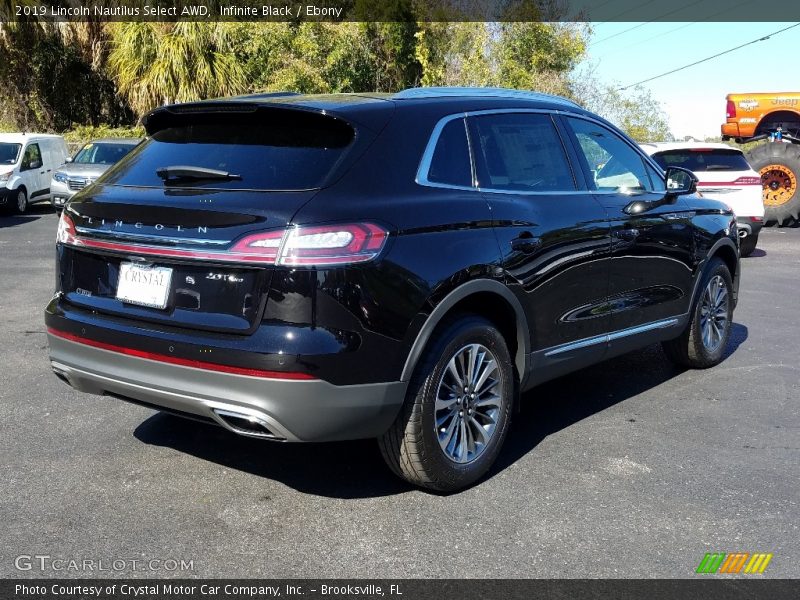 Infinite Black / Ebony 2019 Lincoln Nautilus Select AWD
