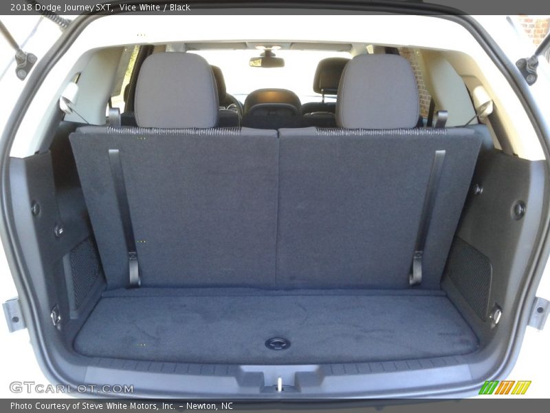 Vice White / Black 2018 Dodge Journey SXT