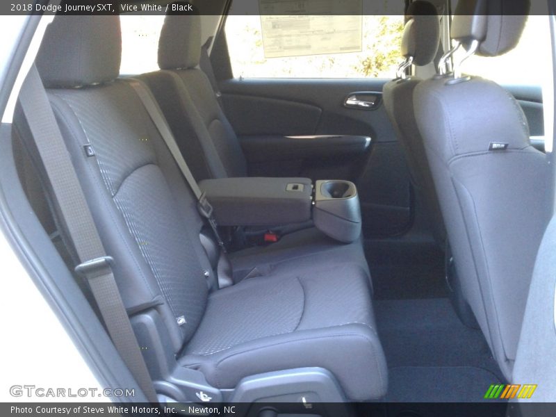 Vice White / Black 2018 Dodge Journey SXT