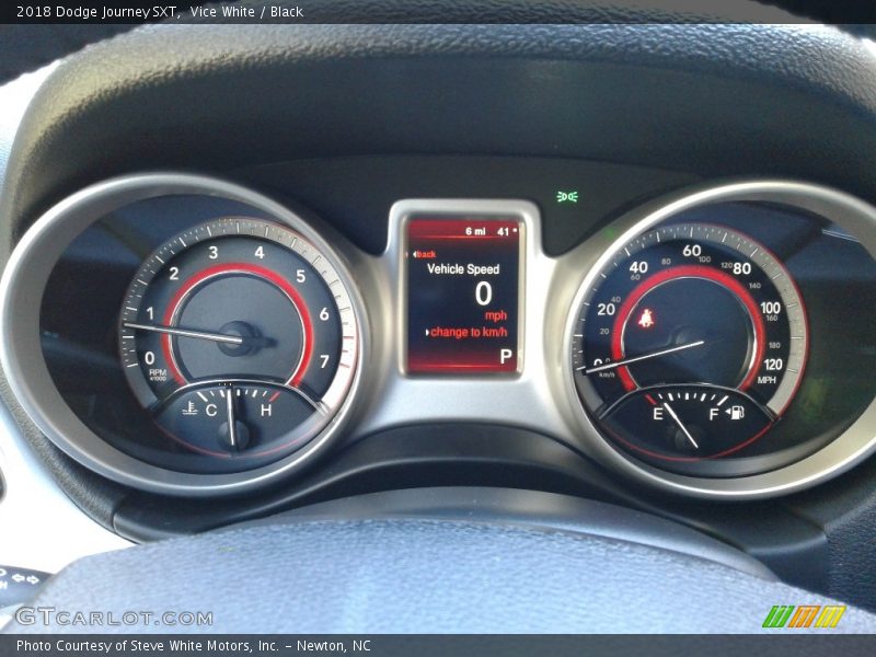 Vice White / Black 2018 Dodge Journey SXT