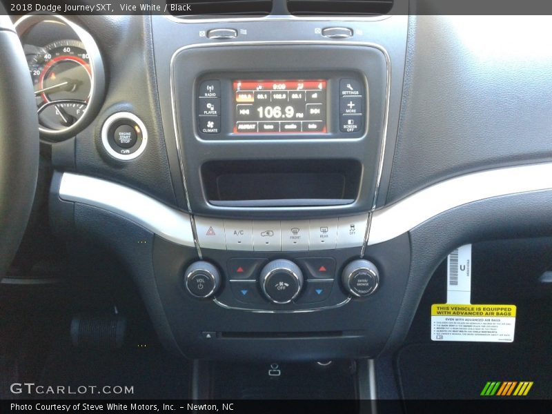 Vice White / Black 2018 Dodge Journey SXT