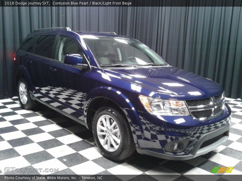 Contusion Blue Pearl / Black/Light Frost Beige 2018 Dodge Journey SXT