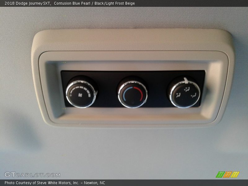Contusion Blue Pearl / Black/Light Frost Beige 2018 Dodge Journey SXT