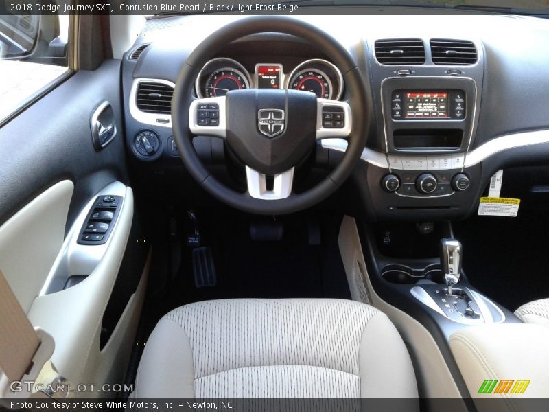 Contusion Blue Pearl / Black/Light Frost Beige 2018 Dodge Journey SXT
