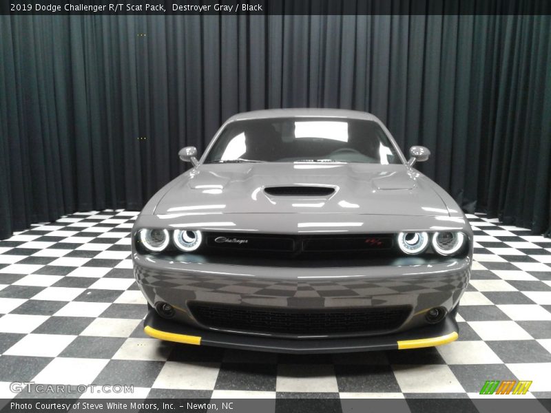 Destroyer Gray / Black 2019 Dodge Challenger R/T Scat Pack