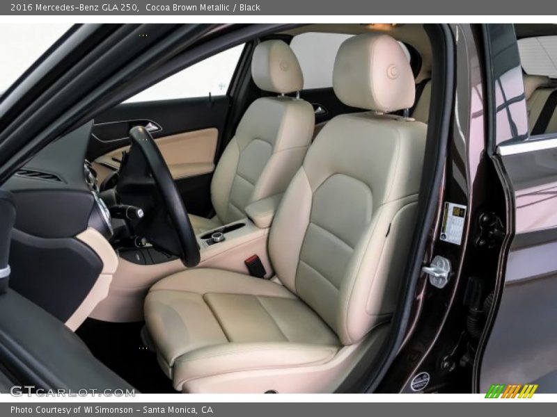 Cocoa Brown Metallic / Black 2016 Mercedes-Benz GLA 250