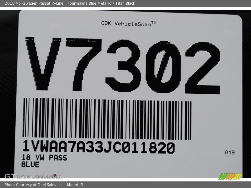 Tourmaline Blue Metallic / Titan Black 2018 Volkswagen Passat R-Line