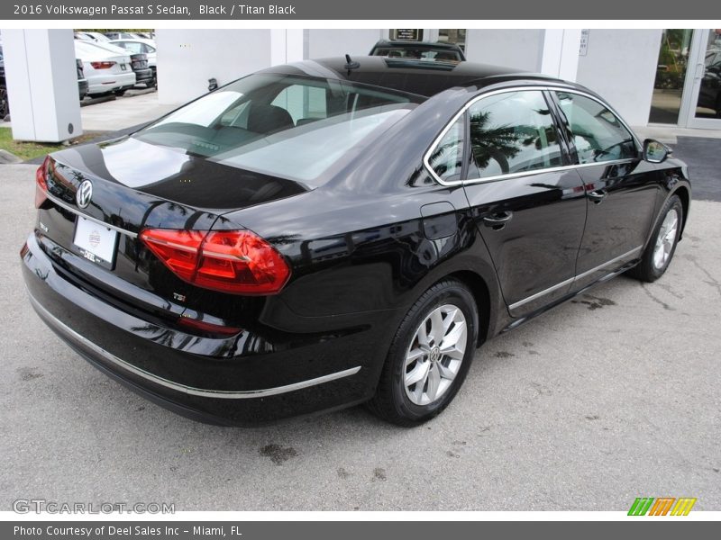 Black / Titan Black 2016 Volkswagen Passat S Sedan