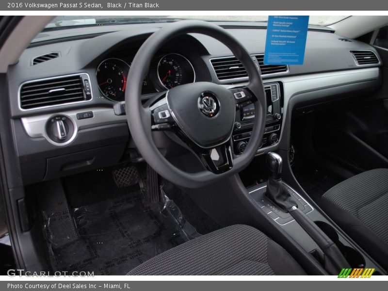 Black / Titan Black 2016 Volkswagen Passat S Sedan