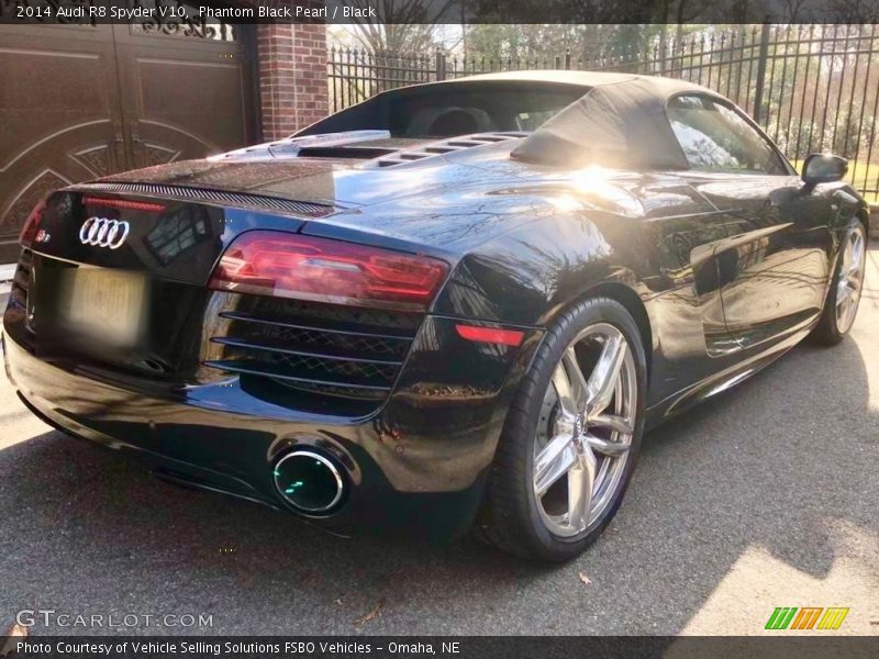 Phantom Black Pearl / Black 2014 Audi R8 Spyder V10