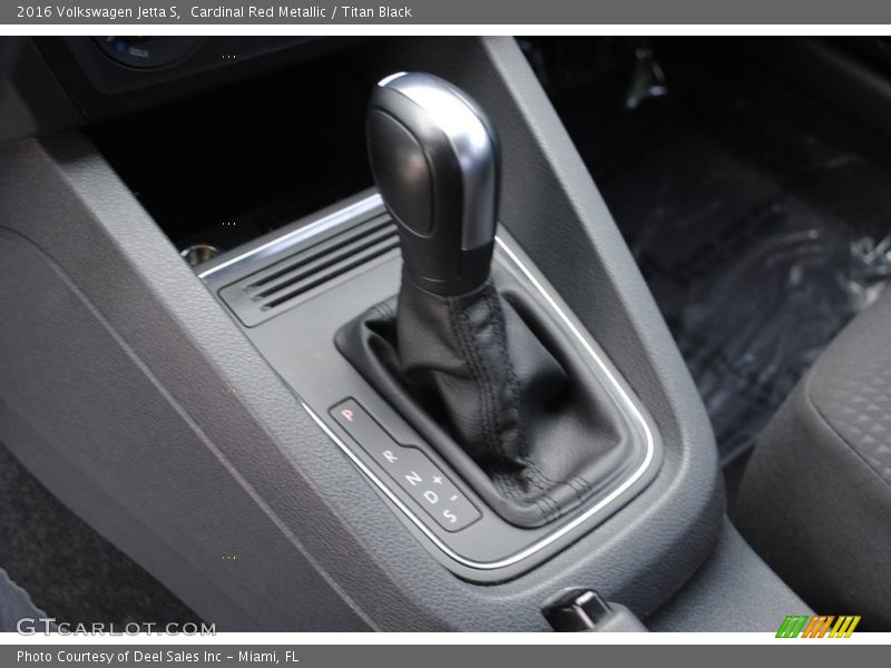 Cardinal Red Metallic / Titan Black 2016 Volkswagen Jetta S