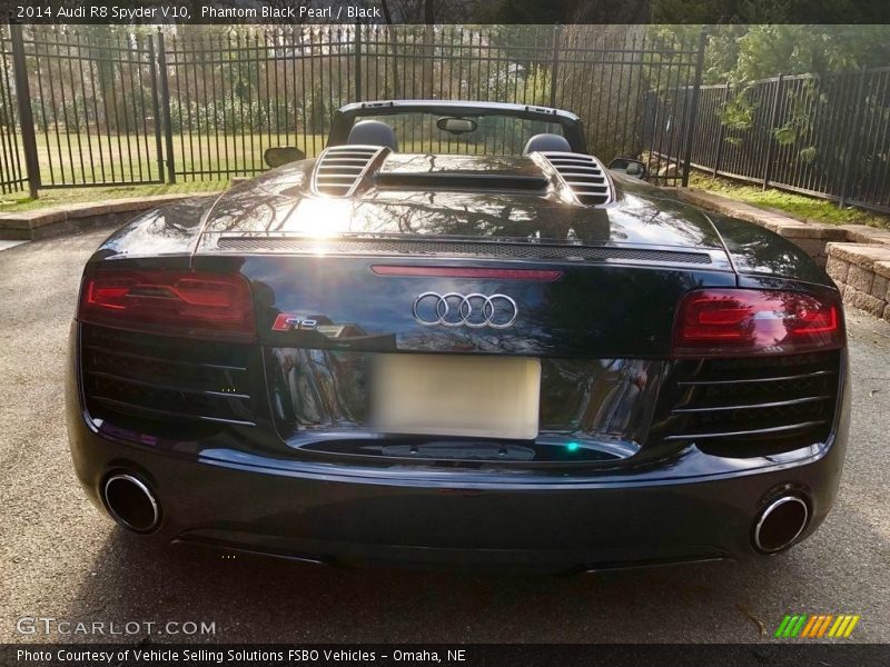 Phantom Black Pearl / Black 2014 Audi R8 Spyder V10