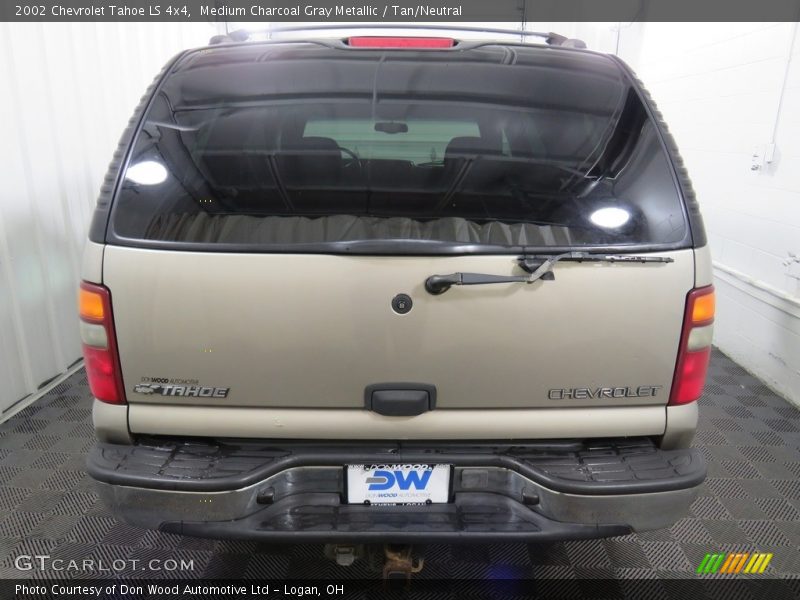 Medium Charcoal Gray Metallic / Tan/Neutral 2002 Chevrolet Tahoe LS 4x4