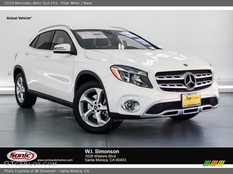 Polar White / Black 2019 Mercedes-Benz GLA 250