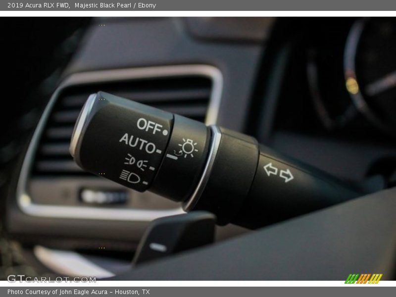 Controls of 2019 RLX FWD