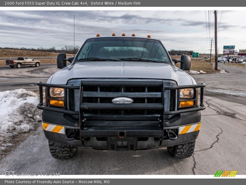 Oxford White / Medium Flint 2006 Ford F350 Super Duty XL Crew Cab 4x4