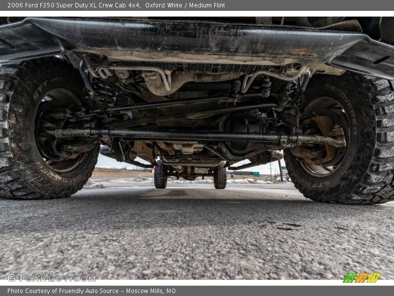 Oxford White / Medium Flint 2006 Ford F350 Super Duty XL Crew Cab 4x4