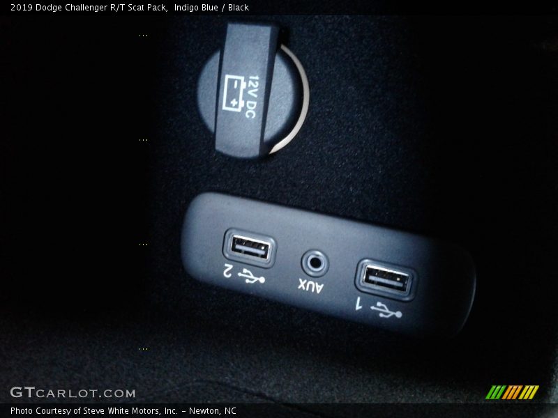 Indigo Blue / Black 2019 Dodge Challenger R/T Scat Pack