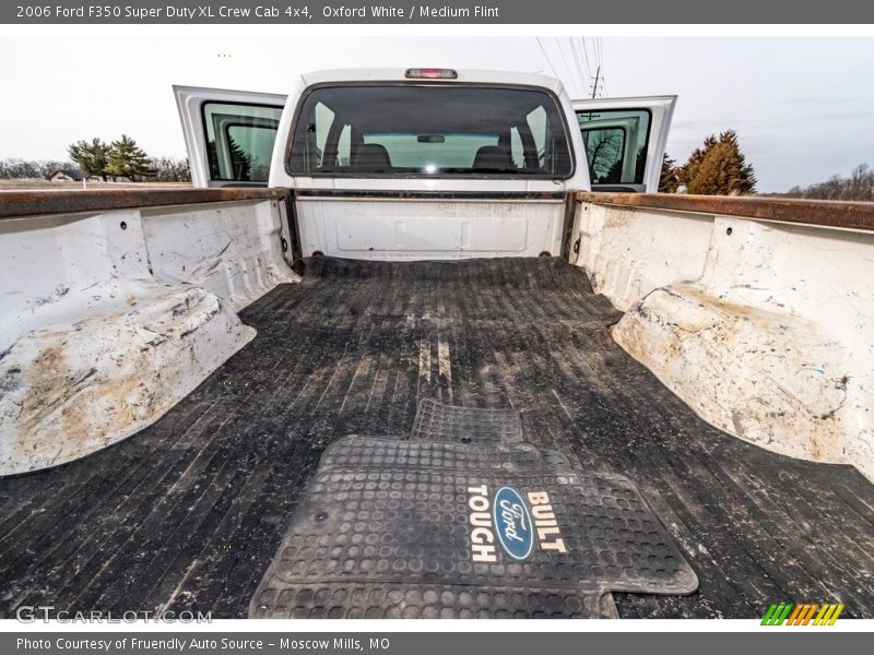 Oxford White / Medium Flint 2006 Ford F350 Super Duty XL Crew Cab 4x4