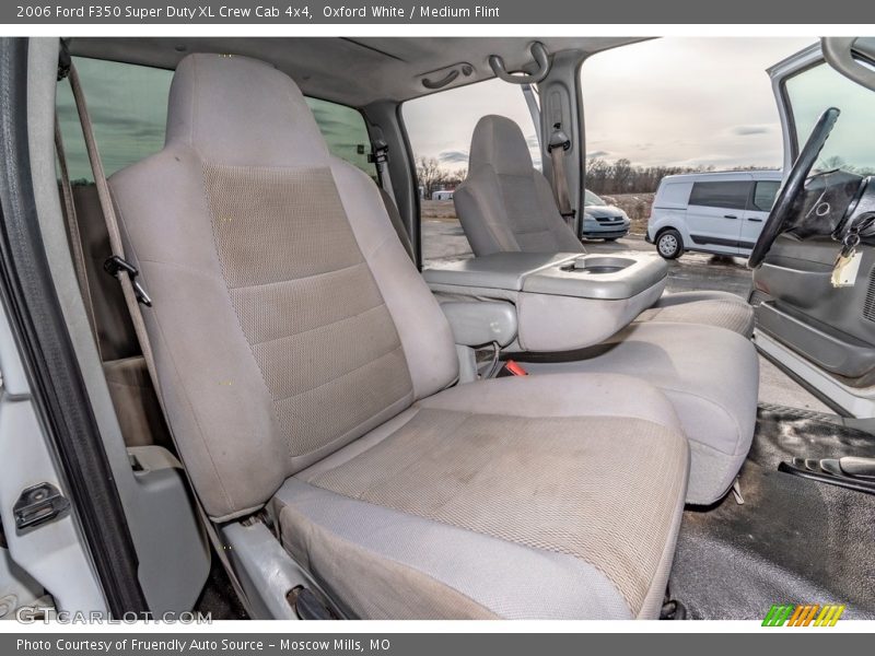 Oxford White / Medium Flint 2006 Ford F350 Super Duty XL Crew Cab 4x4