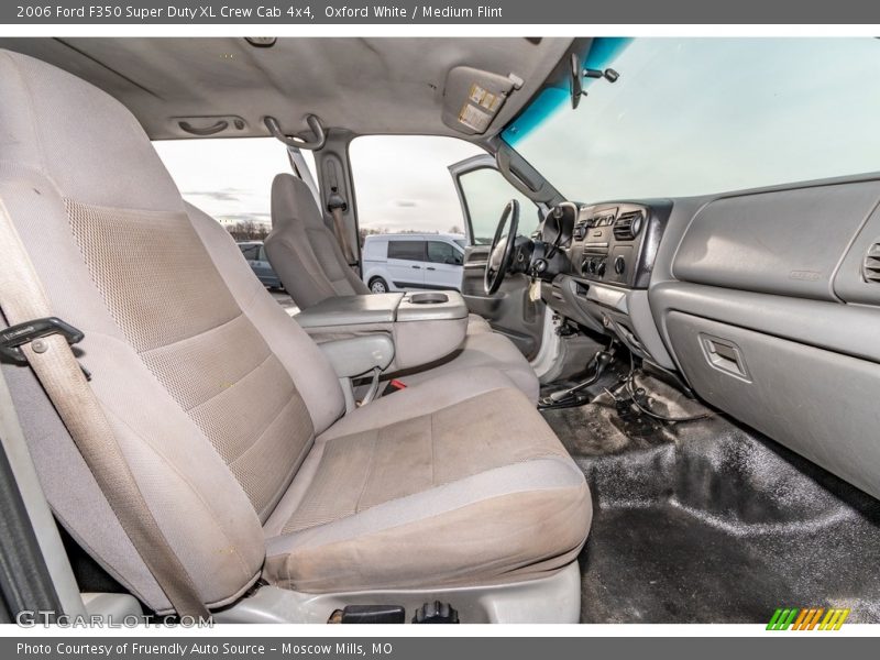 Oxford White / Medium Flint 2006 Ford F350 Super Duty XL Crew Cab 4x4