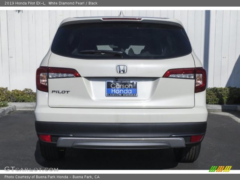 White Diamond Pearl / Black 2019 Honda Pilot EX-L