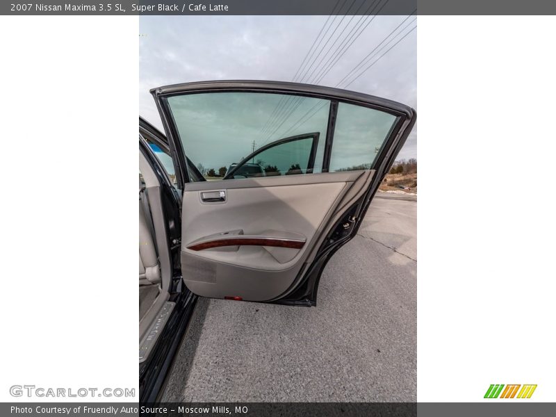 Super Black / Cafe Latte 2007 Nissan Maxima 3.5 SL