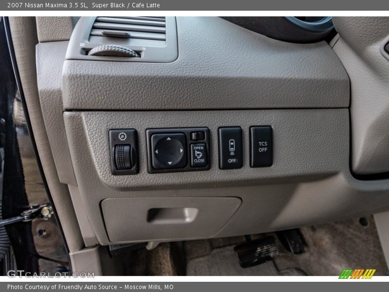 Super Black / Cafe Latte 2007 Nissan Maxima 3.5 SL