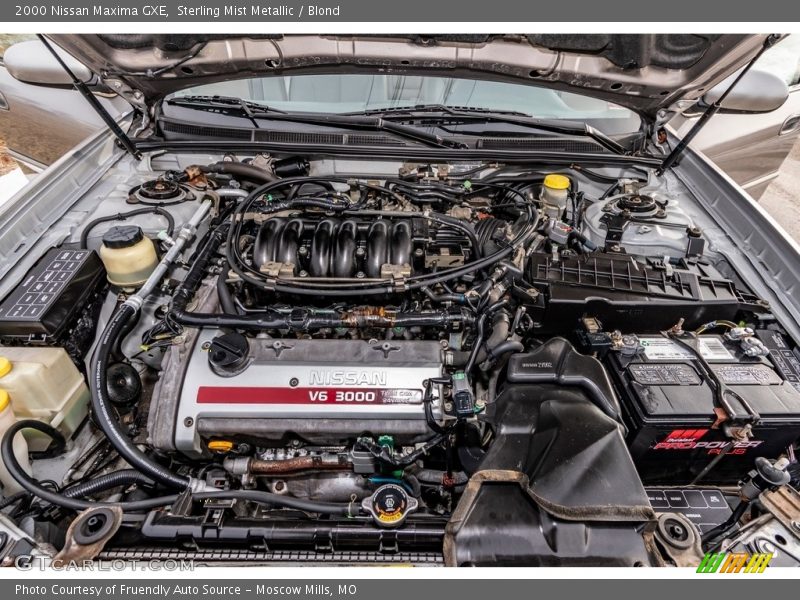 Sterling Mist Metallic / Blond 2000 Nissan Maxima GXE