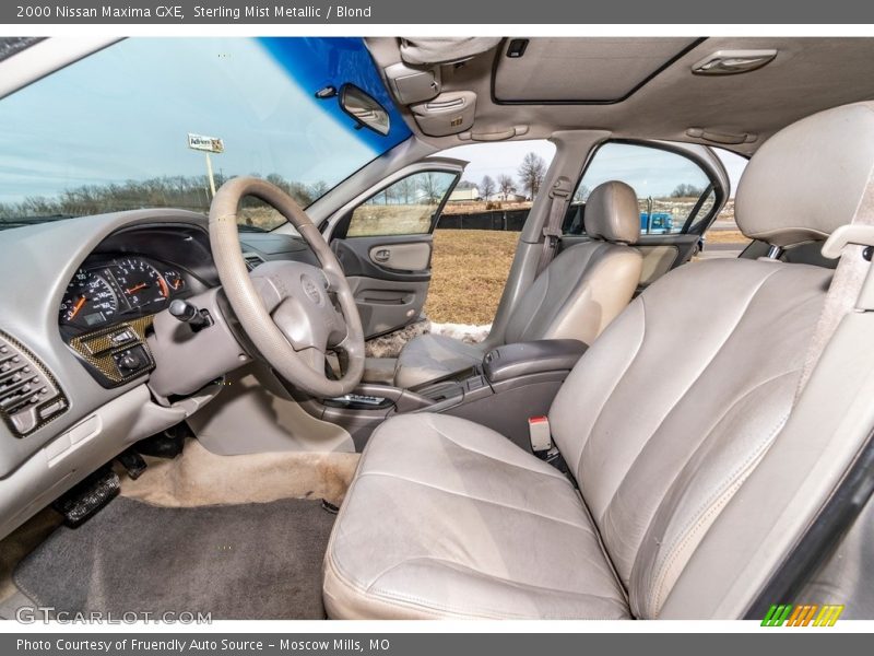 Sterling Mist Metallic / Blond 2000 Nissan Maxima GXE