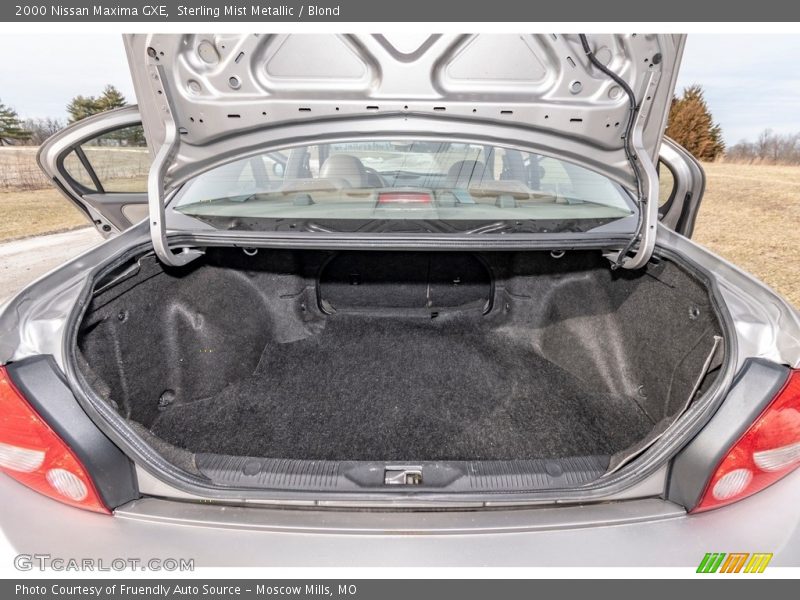 Sterling Mist Metallic / Blond 2000 Nissan Maxima GXE