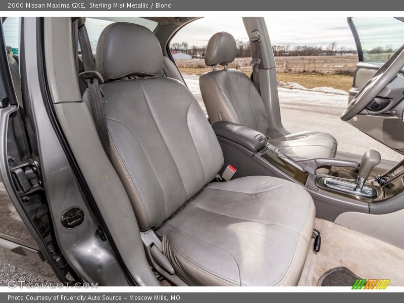 Sterling Mist Metallic / Blond 2000 Nissan Maxima GXE