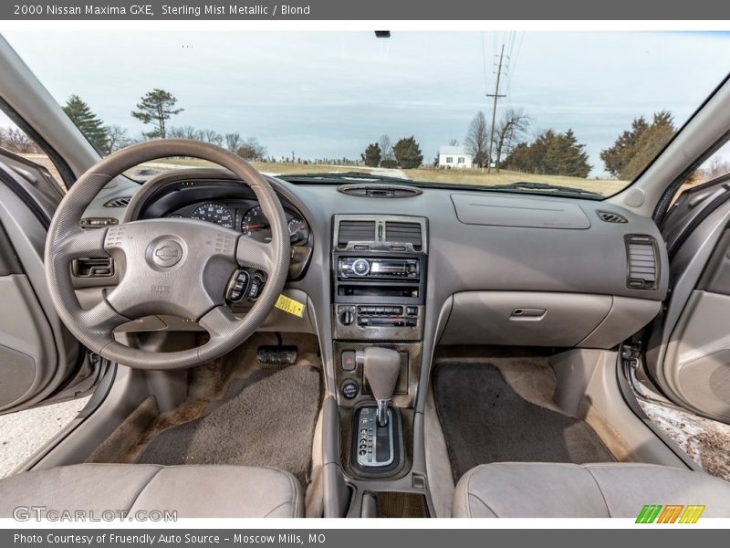 Sterling Mist Metallic / Blond 2000 Nissan Maxima GXE