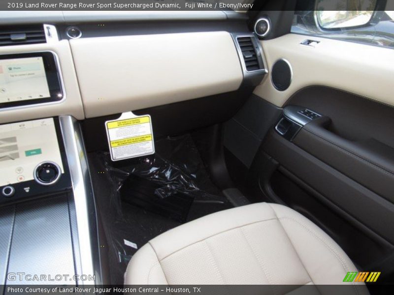 Fuji White / Ebony/Ivory 2019 Land Rover Range Rover Sport Supercharged Dynamic