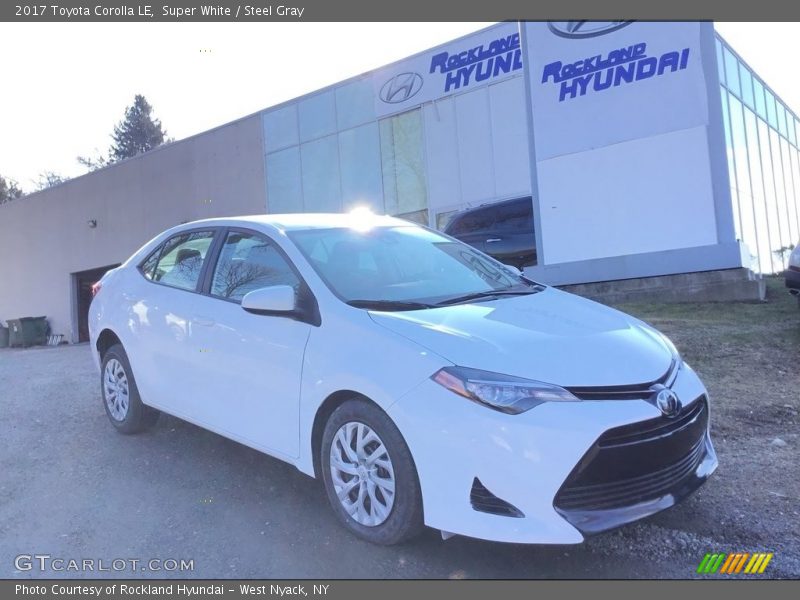 Super White / Steel Gray 2017 Toyota Corolla LE