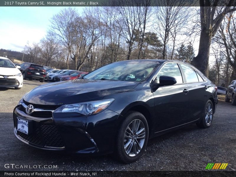 Midnight Black Metallic / Black 2017 Toyota Camry SE