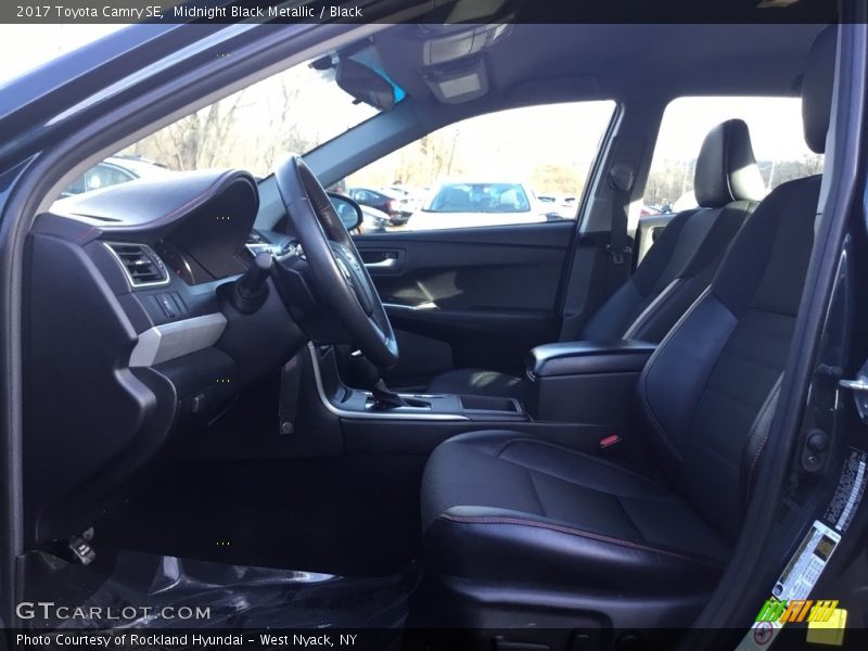 Midnight Black Metallic / Black 2017 Toyota Camry SE