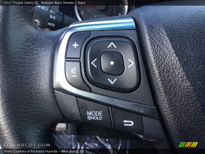 Midnight Black Metallic / Black 2017 Toyota Camry SE
