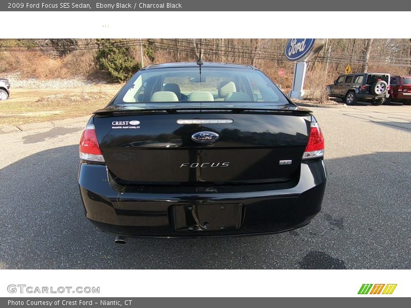 Ebony Black / Charcoal Black 2009 Ford Focus SES Sedan