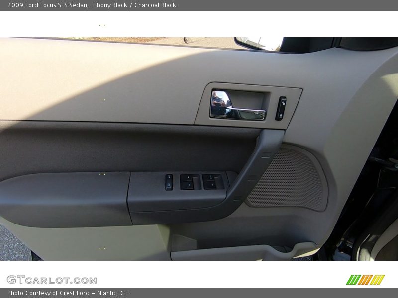 Ebony Black / Charcoal Black 2009 Ford Focus SES Sedan