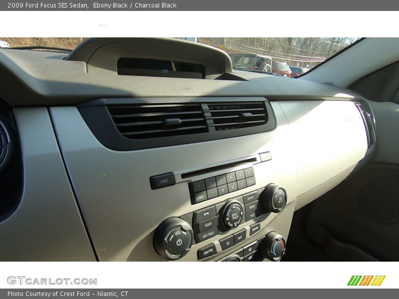 Ebony Black / Charcoal Black 2009 Ford Focus SES Sedan