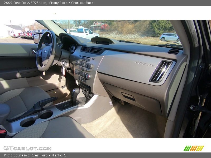 Ebony Black / Charcoal Black 2009 Ford Focus SES Sedan