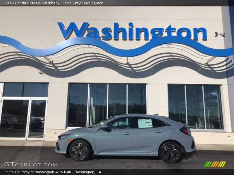 Sonic Gray Pearl / Black 2019 Honda Civic EX Hatchback