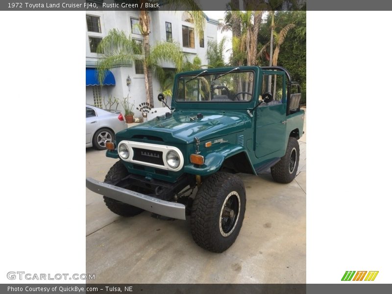 Front 3/4 View of 1972 Land Cruiser FJ40