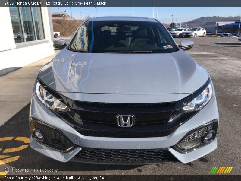 Sonic Gray Pearl / Black 2019 Honda Civic EX Hatchback