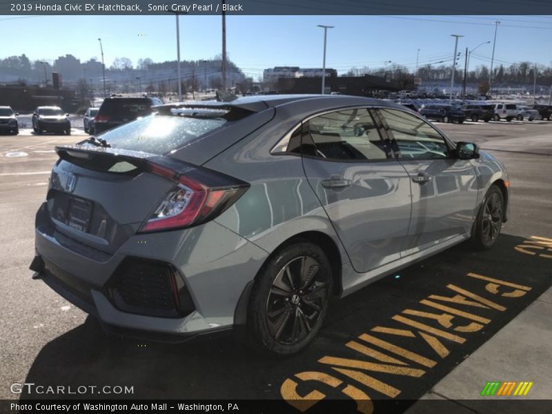 Sonic Gray Pearl / Black 2019 Honda Civic EX Hatchback