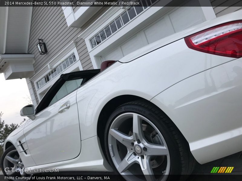 Diamond White Metallic / Red/Black 2014 Mercedes-Benz SL 550 Roadster