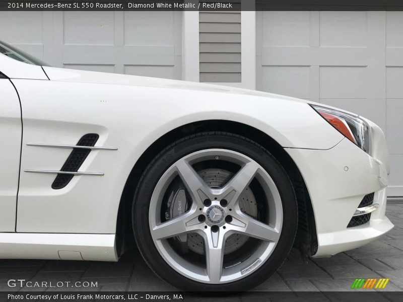 Diamond White Metallic / Red/Black 2014 Mercedes-Benz SL 550 Roadster