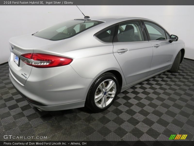 Ingot Silver / Ebony 2018 Ford Fusion Hybrid SE